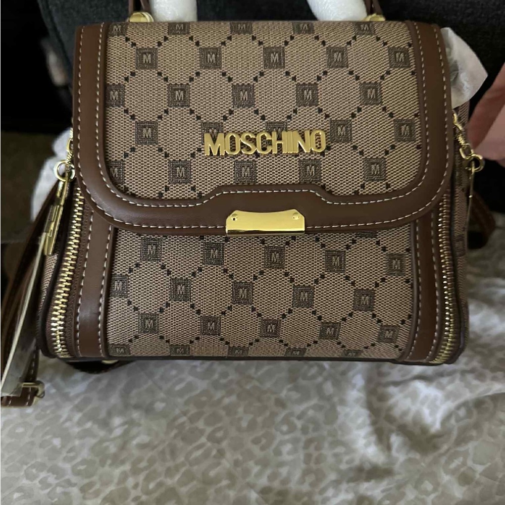 Moschino Elegant Brown Crossbody Bag